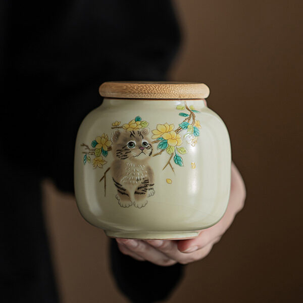 Elegant Cat Ceramics Urns