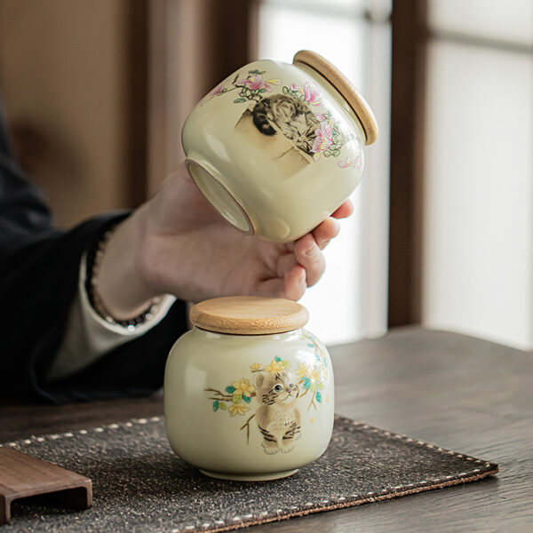 Elegant Cat Ceramics Urns